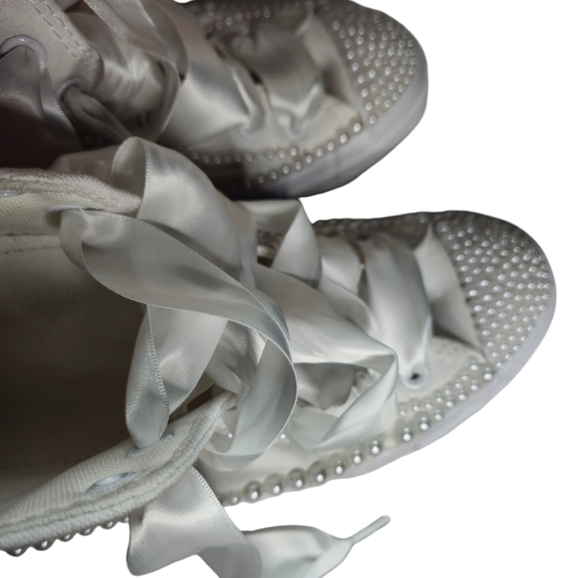 Custom crafted women's Converse shoes. Size 9.  For a wedding or special event. - Picture 3 of 7